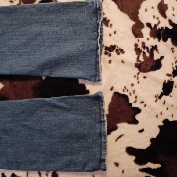 TILT STRETCH JEANS, WOMENS SIZE 11 SHORT.5 POCKET. - Picture 5 of 7